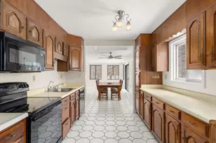 197 Wildwood St, Wilmington, MA 01887 - Photo 7