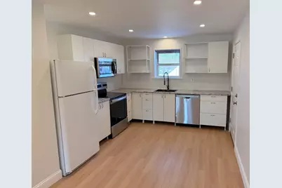 97-99 Roffee St #2, Barrington, RI 02806 - Photo 5