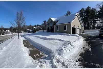 240 Roosevelt Drive, Northbridge, MA 01534 - Photo 11