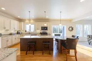 1194 Sharps Lot Rd, Swansea, MA 02777 - Photo 13