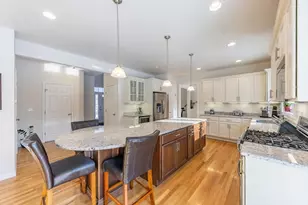 1194 Sharps Lot Rd, Swansea, MA 02777 - Photo 9