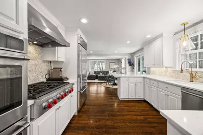 71 Westgate Road, Wellesley, MA 02481 - Photo 9