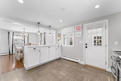 16 Laurel Dr, Medfield, MA 02052 - Photo 5