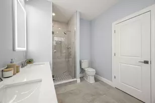 669 Boylston St, Newton, MA 02459 - Photo 21