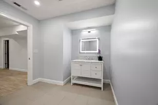 669 Boylston St, Newton, MA 02459 - Photo 33