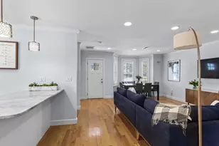 40 Catherine St, Boston, MA 02131 - Photo 9