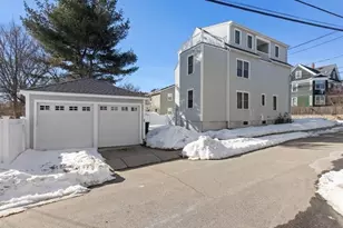 40 Catherine St, Boston, MA 02131 - Photo 37