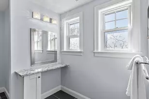 40 Catherine St, Boston, MA 02131 - Photo 23