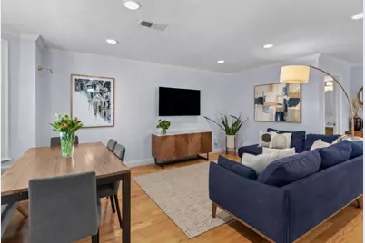 40 Catherine St #2, Boston, MA 02131 - Photo 3