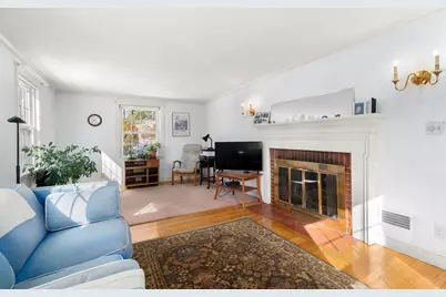 60 Lindbergh Ave, Newton, MA 02465 - Photo 5