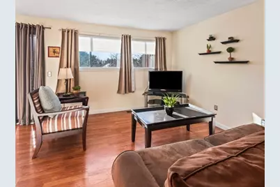 5 Country Club Ln #B, Milford, MA 01757 - Photo 5