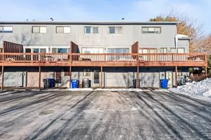 5 Country Club Ln, Milford, MA 01757 - Photo 1