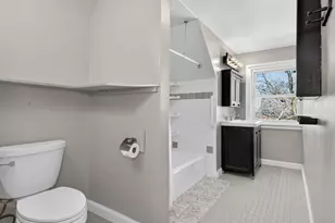 30 Welles Ave, Boston, MA 02124 - Photo 9