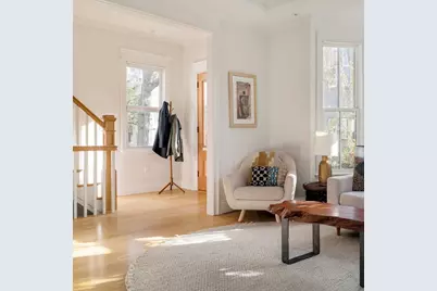 17 Ellsworth Avenue #Front, Cambridge, MA 02139 - Photo 3