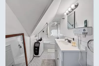 83 Pleasant St #7, Marblehead, MA 01945 - Photo 15