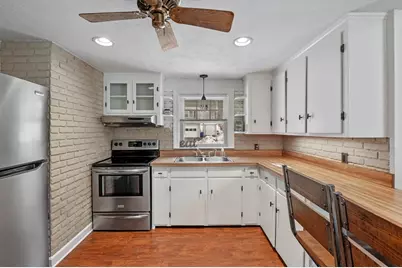 80 Redfield Rd, Wakefield, MA 01880 - Photo 11