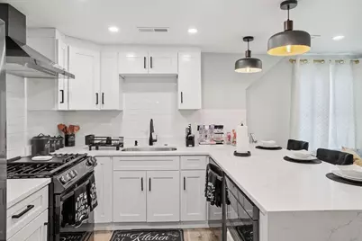 498 Beech St, Boston, MA 02131 - Photo 15