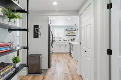 498 Beech St, Boston, MA 02131 - Photo 9