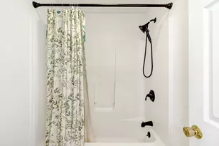 66 Ledgecrest Dr, Worcester, MA 01603 - Photo 23