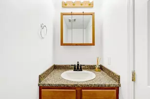 66 Ledgecrest Dr, Worcester, MA 01603 - Photo 15