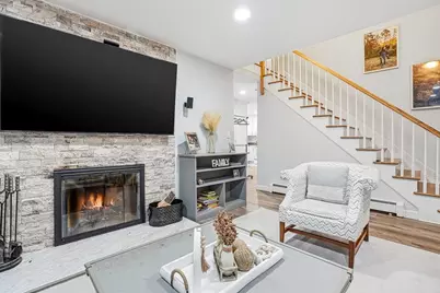 77 Carter St, Leominster, MA 01453 - Photo 9