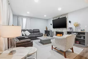 77 Carter St, Leominster, MA 01453 - Photo 5