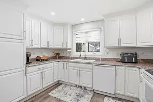 77 Carter St, Leominster, MA 01453 - Photo 15