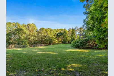 33 Boulder Rd, Wellesley, MA 02481 - Photo 3