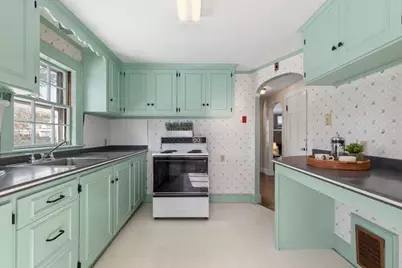 61 Ellsworth Ave, Beverly, MA 01915 - Photo 7