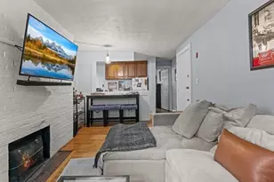 11 Myrtle St, Boston, MA 02114 - Photo 7