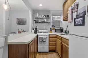 11 Myrtle St, Boston, MA 02114 - Photo 3