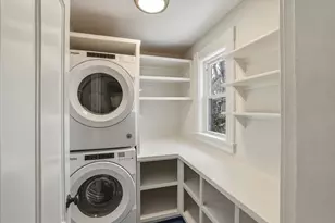 105 Nonotuck St, Holyoke, MA 01040 - Photo 19