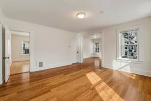 105 Nonotuck St, Holyoke, MA 01040 - Photo 7