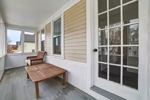 105 Nonotuck St, Holyoke, MA 01040 - Photo 3