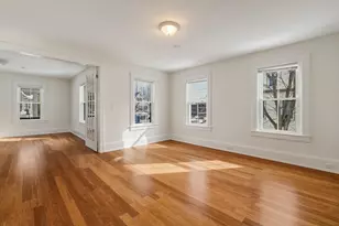 105 Nonotuck St, Holyoke, MA 01040 - Photo 5