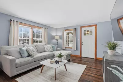 612 Chandler St, Tewksbury, MA 01876 - Photo 5