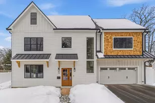 54 Pilgrim Rd, Natick, MA 01760 - Photo 1