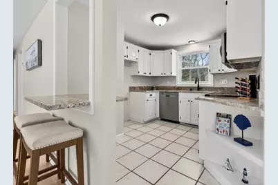 7 Dexter Mill Dr, Falmouth, MA 02536 - Photo 7