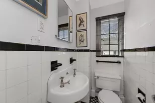 764 Hammond St, Brookline, MA 02467 - Photo 23