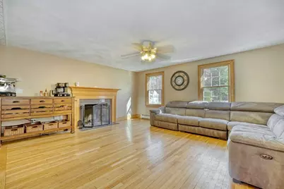 17 Marshall St, North Reading, MA 01864 - Photo 3