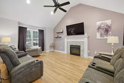 5 Day Lily Ln, Westfield, MA 01085 - Photo 5