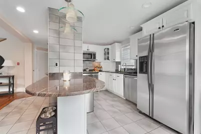 166 Charles St, New Bedford, MA 02744 - Photo 13