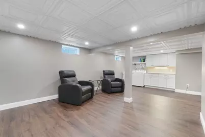 166 Charles St, New Bedford, MA 02744 - Photo 23