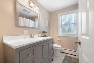 166 Charles St, New Bedford, MA 02744 - Photo 15