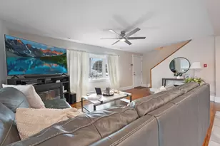 166 Charles St, New Bedford, MA 02744 - Photo 11