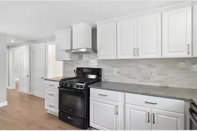 32 Glenview Dr, West Springfield, MA 01089 - Photo 7