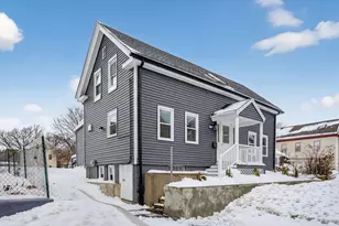 131 Adams St, Lynn, MA 01902 - Photo 27