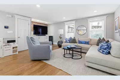 19 Linden St, Boston, MA 02127 - Photo 7