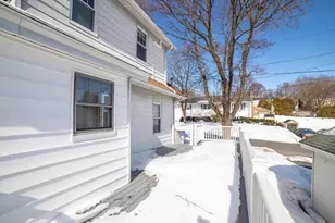 110 Beverly Rd, Worcester, MA 01605 - Photo 25