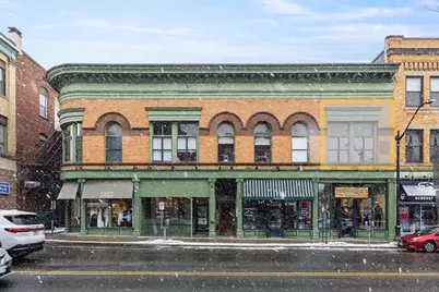 24-34 Pleasant St #4, Northampton, MA 01060 - Photo 3